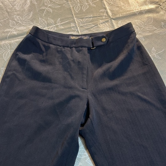 Ladies Studio Move Dress Pants. - Picture 2 of 7